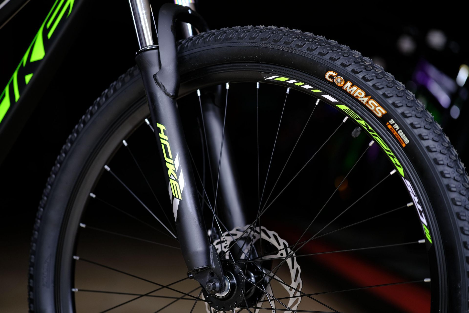 Обод 27.5 двойной, втулки на промподшипниках HOKE Shock 27,5 MD матовый чёрный-зелёный 15