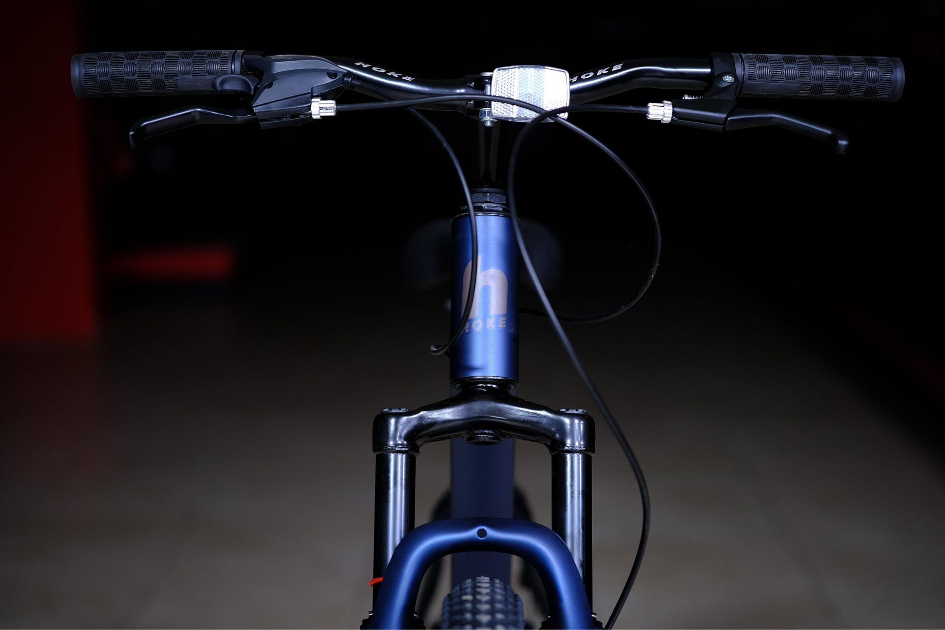 Амортизационная пружинная вилка HOKE ONE WAY 24 матовый синий-коричневый